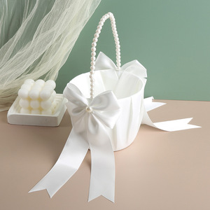 European Style Wedding <b>Flower</b> <b>Girl</b> <b>Basket</b> White Satin Handheld <b>Basket</b> with Pearls Bows for Scattering <b>Flowers</b> Model - Product Image 2