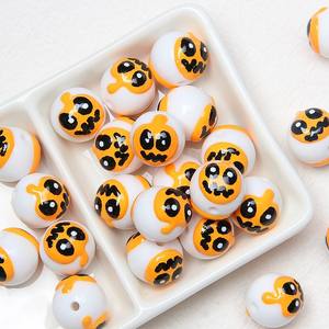 Cuentas de fantasma de calabaza pintadas a mano de 16mm al por mayor, cuentas redondas acrílicas sueltas de plástico occidental para pulsera, cadena de teléfono - Product Image 3