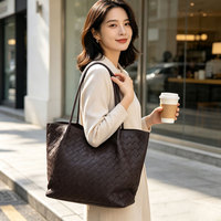 Sac fourre-tout en paille tressée avec pochette intérieure, grand sac à main léger pour les trajets quotidiens, personnalisation OEM disponible