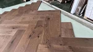 Parquet en bois d'ingénierie à chevrons vintage, qualité supérieure pour la décoration intérieure de style antique - Product Image 6