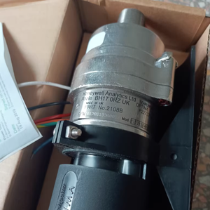 Détecteur de gaz infrarouge à point optique série Searchpoint Optima Plus à bon prix 2108B2101/2108B2102/2108B2103/2108B2104 - Product Image 1
