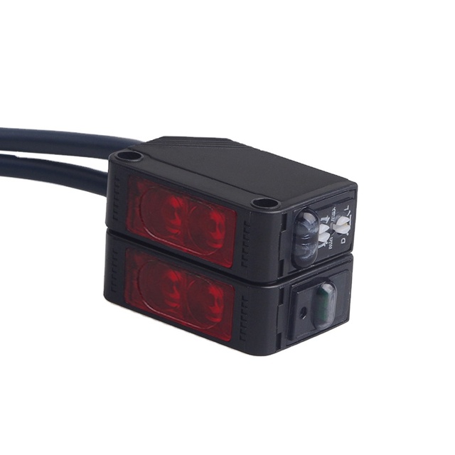 E3Z-R61/R62/R81/R82 Adjustable Square Infrared Photocell Optical Diffuse Reflection Proximity Sensor Switch Photoelectric Sensor