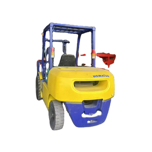 Excavadora Komatsu de 5 toneladas con hoja de niveladora de ajuste estándar, varios cubos disponibles cumplen con diferentes requisitos de operación - Product Image 1