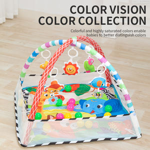 แผ่นรองคลานเด็กแบบพับได้ พร้อมตาข่ายนิรภัยด้านข้าง ศูนย์พัฒนาการเล่น พร้อมของเล่นแขวนแบบนุ่ม วัสดุโพลีเอสเตอร์ - Product Image 2