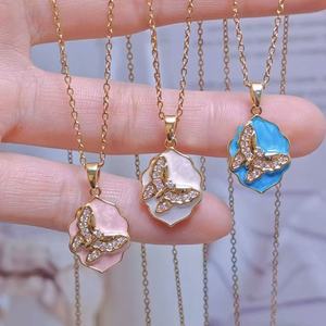 Charme de chapeau de remise de diplôme personnalisé, collier Jessica, pendentif en forme de cœur, gemme personnalisée, cadeau de classe pour les étudiants - Product Image 3