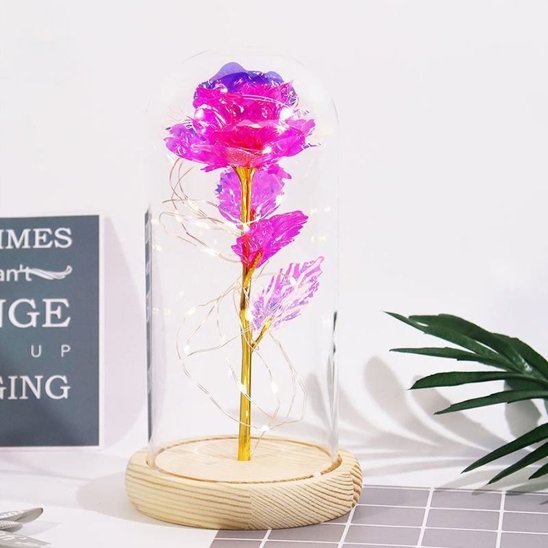 ฐานไม้สีขาว ดอกไม้เลเซอร์สีแดงกุหลาบ