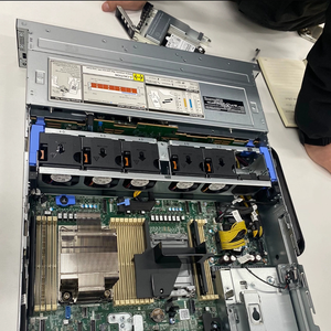 เซิร์ฟเวอร์ Dell PowerEdge R750 รุ่นที่ 3 ใช้โปรเซสเซอร์ Intel Xeon Scalable แบบ 2U สำหรับติดตั้งในแร็ค รองรับ DDR4 DIMM 32 ช่อง ความเร็ว 3200 MT/s - Product Image 5