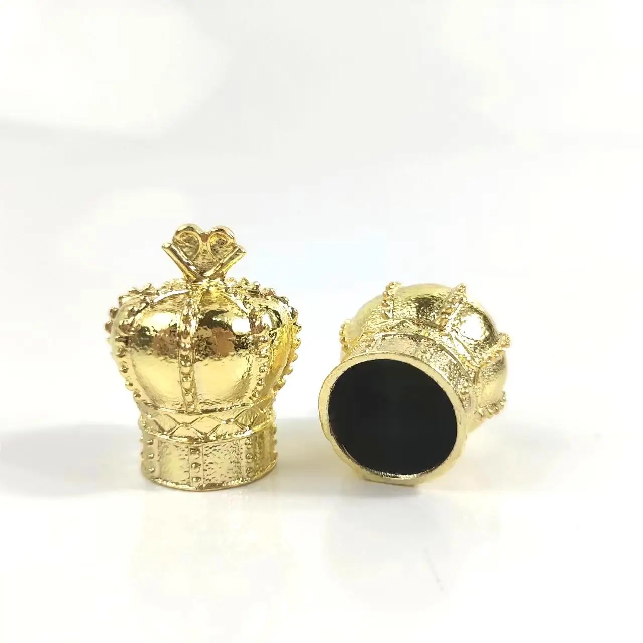 ZInc Alloy the Crown Shape Perfume Bottle Cap Perfume Bottle Cover Luxury Metal Perfume Lid