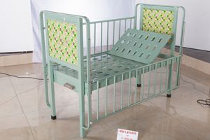 Cuna de bebé Hochey, cama de hospital pediátrica manual de lujo con 2 bielas para Centro Hospitalario infantil y Cinlic - Product Image 4