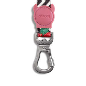 สายจูงสุนัขลายดอกเชฟรอนสีชมพูพร้อมอุปกรณ์ตกแต่งสีชมพู - Product Image 4