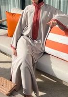 Robe Djellaba à col montant et garniture sur la plastron, Vêtements modestes pour femmes musulmanes, Jabador pour femmes, Abaya traditionnelle, Robe Kaftan