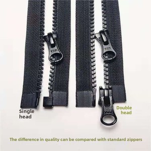 Fermeture éclair longue en <span class=keywords><strong>résine</strong></span> autobloquante No 5 à dents grossières noires pour vestes, manteaux matelassés et vêtements d'extérieur - Product Image 2