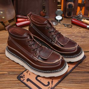 Chaussures pour hommes 2026 Nouveau style Cuir véritable Antidérapantes à pompons Doublure polaire Chaude Respirante Tendance Bottes de travail décontractées - Product Image 3