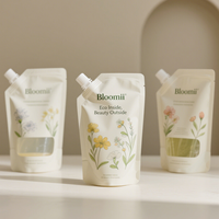 Pochette de bec debout imprimée personnalisée écologique pour recharge de détergent liquide sac d'emballage cosmétique de soins personnels