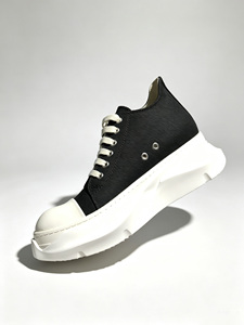 Baskets en toile noires tendance avec broderie pentagramme et semelle combinée – Chaussures polyvalentes et stylées - Product Image 3