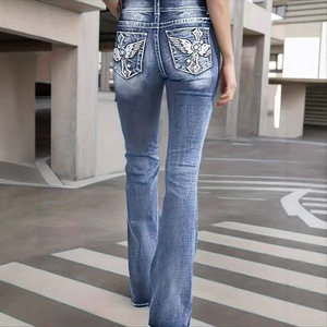 <span class=keywords><strong>Jeans</strong></span> évasés moulants Y2K Glam en gros |   Denim brodé ailes <span class=keywords><strong>argent</strong></span>ées taille basse |   Pantalon Bootcut Cyber-Vintage pour femmes ODM - Product Image 3