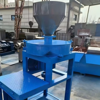 Machine à casser les noyaux de palme, machine à casser et à séparer les noyaux de palme