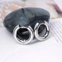 Bijoux à la mode imperméables minimalistes en acier inoxydable Huggie hypoallergéniques-Boucles d'oreilles classiques en plaqué or 18 carats