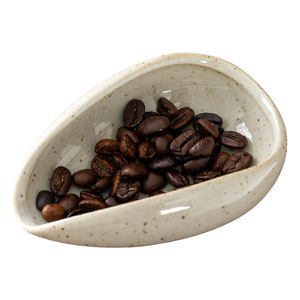 Tazza Dosatrice per Chicchi di Caffè, Piatto di Misurazione e Pesatura, Vassoio in Ceramica per Tè, Set da Tè Kung Fu in Porcellana Bianca e Celadon Nero Retrò - Product Image 6