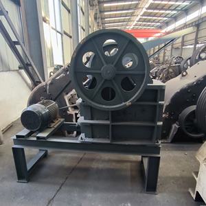 Concasseur à mâchoires Hengtong de haute qualité avec moteur et roulement, capacité de 20t/h, facile à utiliser, fabricant chinois - Product Image 2