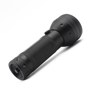 Commercio all'ingrosso 51 <span class=keywords><strong>led</strong></span> <span class=keywords><strong>uv</strong></span> blacklight torcia a infrarossi forte gli animali domestici scorpione ultravioletta della torcia elettrica della luce con luce nera