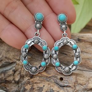 Orecchini a Cerchio Vintage con Dettagli in Stile Turchese, Design Retrò, Accessori di Moda per Donne - Product Image 3