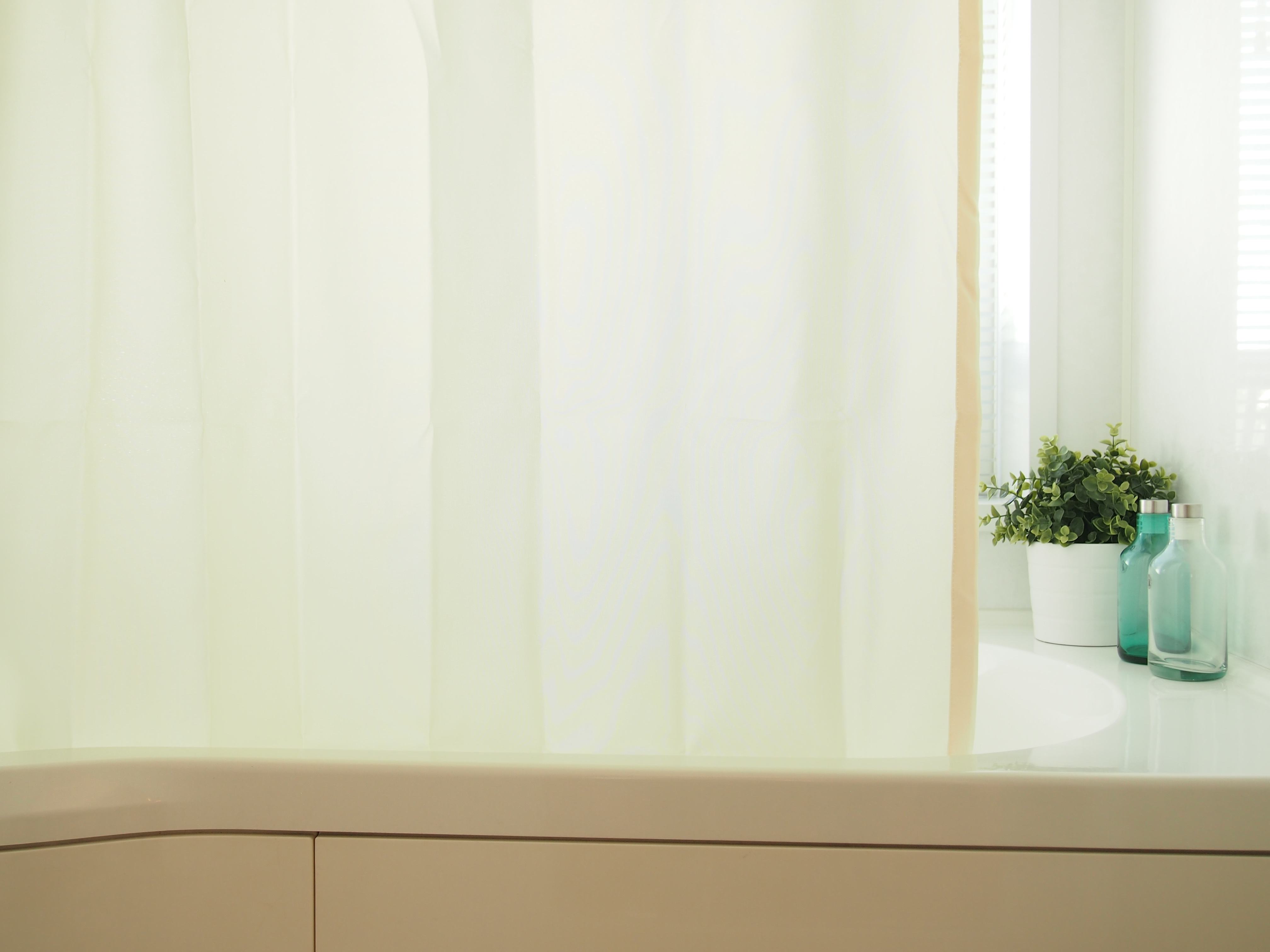 ออฟไวท์