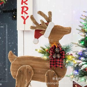 Figurine de renne en bois, finition naturelle, décoration de Noël intérieure, décoration de salon, style rétro, matériau en bois - Product Image 3