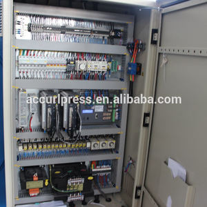 Presse plieuse synchronisée Accurl 3200 mm NC pour tôles, avec commande DA41T, pour l'industrie de la construction (acier) - Product Image 5