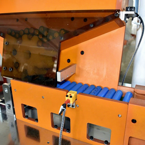 Machine de soudage de batteries 18650 21700, pack de batteries multifonction 3 en 1, papier isolant automatique, machine de tri, machine de soudage de batteries - Product Image 4