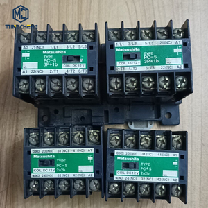Contactor PC-5 Usado Desmontado, Contactos 2A2B Sin Base de Montaje, Componente de Control Eléctrico Industrial - Product Image 1