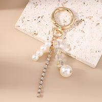 Nueva Joyería de Moda de Alta Gama: Llavero de Perlas de Concha con Cuentas, Colgante para Bolso, de Estilo Moderno y Elegante