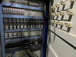 自動<span class=keywords><strong>2</strong></span> Lから<span class=keywords><strong>3</strong></span> Lクリーナーケミカルボトルストレッチブロー成形機 - Product Image 5