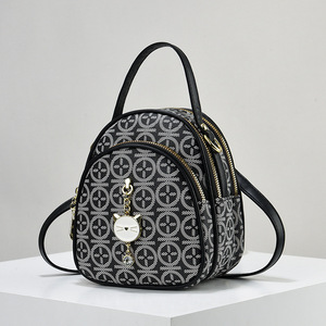 Mochila de lujo de nuevo tipo, de doble propósito, para mujeres de mediana edad, práctica para madres, ideal para viajes. - Product Image 5
