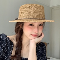 Gaya Musim Panas Prancis~2026 Topi Bulu Datar Baru Wanita Pelindung Matahari Pantai, Mengecilkan Wajah, Elegan, Dapat Disesuaikan, Trendi