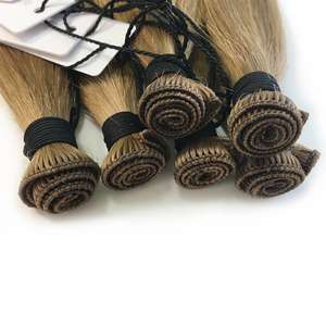 Extensions de cheveux russes Remy à double trame, alignées sur les cuticules, invisibles, attachées à la main, couleur balayage - Product Image 4