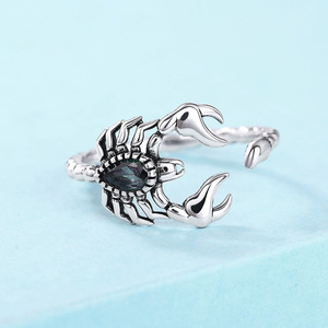 Anello Scorpione di Halloween da Donna, Regolabile a Goccia, Stile Punk Creativo e di Tendenza - Product Image 5