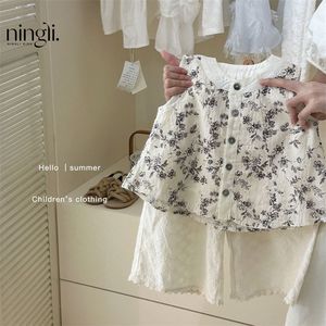 Traje para niños Verano Niñas Algodón Lino Sin mangas Estampado de flores Top Pantalones de pierna <span class=keywords><strong>ancha</strong></span> Conjunto de 2 piezas <span class=keywords><strong>Ropa</strong></span> de bebé dulce - Product Image 3