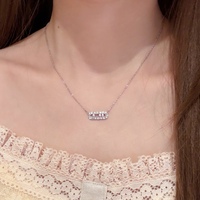 Collier vintage inspiré de la musique avec pendentif cassette et chaîne réglable délicate