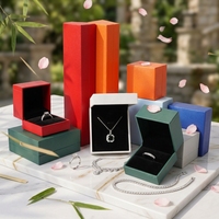 Boîte d'emballage pour bijoux en papier kraft simple, rectangulaire, à rabat, pour bague, collier, bracelet, boîtes cadeaux pour bijoux personnalisées et recyclables