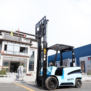 Precios baratos de fábrica de China Batería 1,5 a 5 toneladas Mini camiones pequeños de alcance Carretilla elevadora eléctrica de 3/4 ruedas a la venta - Product Image 1