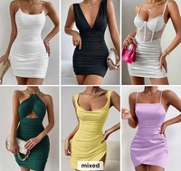 Nouveaux vêtements pour femmes vente en gros de balles usine vêtements en vrac vêtements mixtes femmes T-shirt chemisier hauts robe tenue décontractée haut