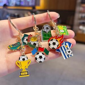 Llaveros de Fútbol en Oferta para Deportes y Recuerdos, Llavero Metálico de Moda con Zapatos de Fútbol y Balón de Fútbol para la Copa Mundial - Product Image 1