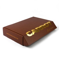 Boîte cadeau en carton ondulé avec logo personnalisé en or à chaud et insert en papier séparé pour l'emballage et l'expédition de biscuits et gâteaux de boulangerie