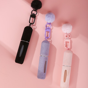 5ml Girl Heart Portable Perfume Bottle with ABS Material Can Be Hung Cute Hair Ball Decorative <strong>Spray</strong> Bottle Sachet - Product Image 4