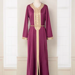 Mt018fabricage Eid Vrouwen Jurken Kerk Dames Elegante Arabische Moslim Vrouwen Geborduurde Jurk Lange Mouwen