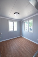 Maison préfabriquée en forme de capsule spatiale Apple, balcon entièrement vitré, cabane mobile étanche pour les lieux touristiques, les séjours en famille et le camping