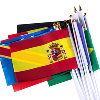 Drapeaux rectangulaires portables écologiques personnalisés à manivelle en polyester pour les supporters lors des matchs, pour exprimer le spirit d'équipe