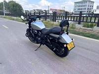 Moto Cruiser QJMOTOR Flash 250 AMT, Moteur bicylindre refroidi par eau 250cc, Fabriquée en 2025, Plus de 1700 km parcourus, Occasion
