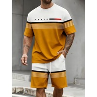 T-shirts pour hommes : Ensemble de t-shirts pour hommes : Ensemble deux pièces d'été en polyester avec t-shirt à manches courtes imprimé lettres et short